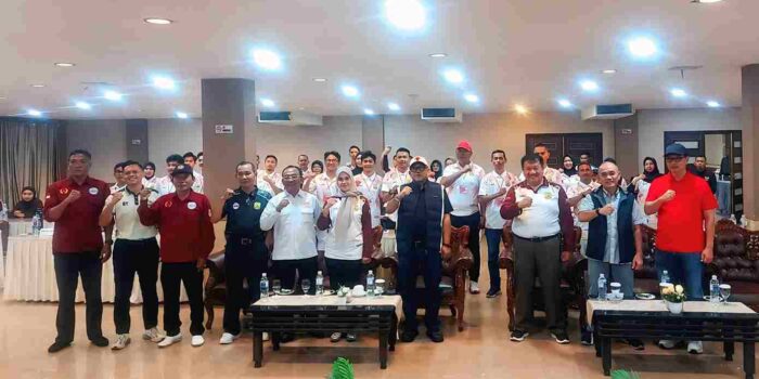 Pembukaan pelatihan wasit bola voli di Tanjungpinang. Foto: Ist