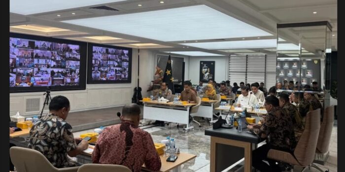 IMG-20260208-WA0018 Polri gelar rapat koordinasi bersama Kementan, Perum Bulog, BPK, Asosiasi Pabrik Pakan Ternak dan Himpunan Bank Milik Negara (Himbara). Foto: Istimewa