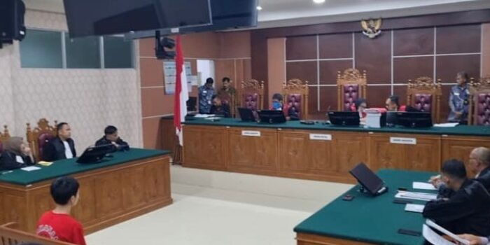 Persidangan kasus narkotika di PN Batam dengan terdakwa Fandi Ramadhan. Foto: Dok Penkum Kejati Kepri