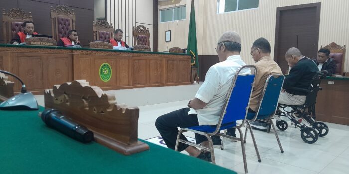 Persidangan kasus korupsi kuota rokok di BP Karimun dengan agenda pembacaan putusan. Foto: Rindu Sianipar