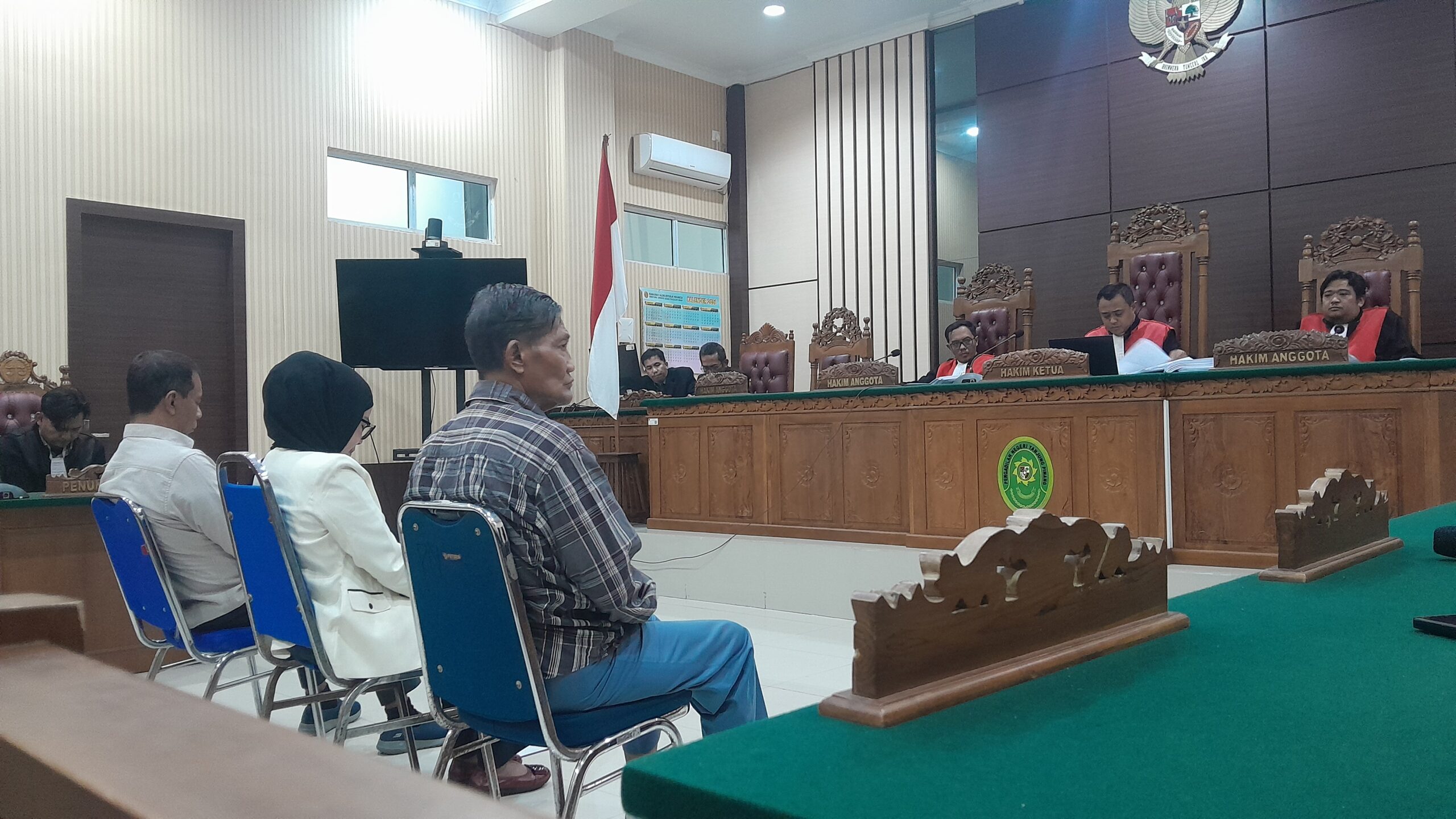 Persidangan kasus korupsi Penerimaan Negara Bukan Pajak (PNBP) jasa kepelabuhan BP Batam. Foto: Rindu Sianipar