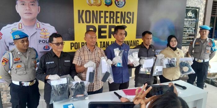 Konfrensi pers pengungkapan sembilan kasus narkotika oleh Satresnarkoba Polresta Tanjungpinang. Foto: Rindu Sianipar