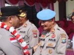 IMG-20260518-WA0029 IPTU Muslim, Kasipropam Polres Anambas bersalaman dengan Kapolda Kepri, Irjen Pol Asep Safrudin. Foto: Hum Polres Anambas