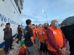 IMG-20260524-WA0022 Proses pemindahan 15 tahanan pidum dari Kabupaten Natuna ke Lapas yang ada di Tanjungpinang dan Batam. Foto: Ist