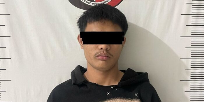 Tersangka ES