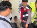 1001095287 Seorang terduga pelaku pencurian di kawasan Ruko CNN Kabil saat diamankan petugas. Foto: Dok Polsek Nongsa