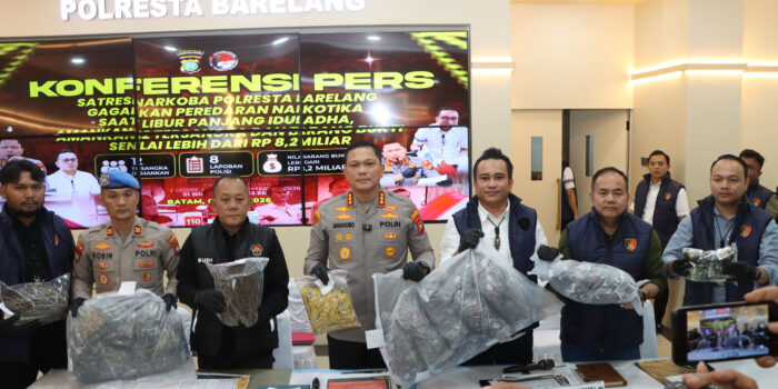 Konfrensi pers pengungkapan 8 kasus narkotika oleh Satresnarkoba Polresta Barelang. Foto: Ist