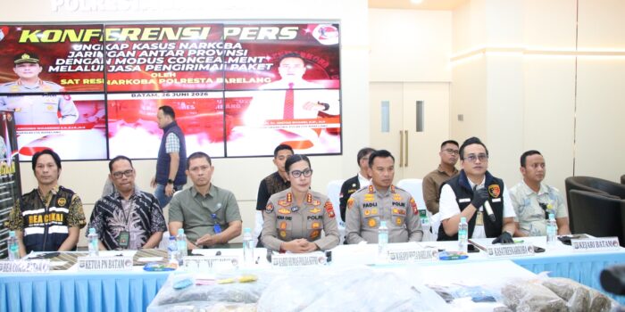 Konfrensi pers kegiatan pemusnahan barang bukti narkoba di Mapolresta Barelang. Foto: Ist