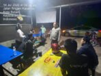 IMG-20260715-WA0012 Petugas saat mendatangi lokasi yang sempat terjadinya selisih paham antara pemilik dan pengunjung sebuah warung di Kecamatan Batu Aji, Kota Batam. Foto: Dok Polsek Batu Aji