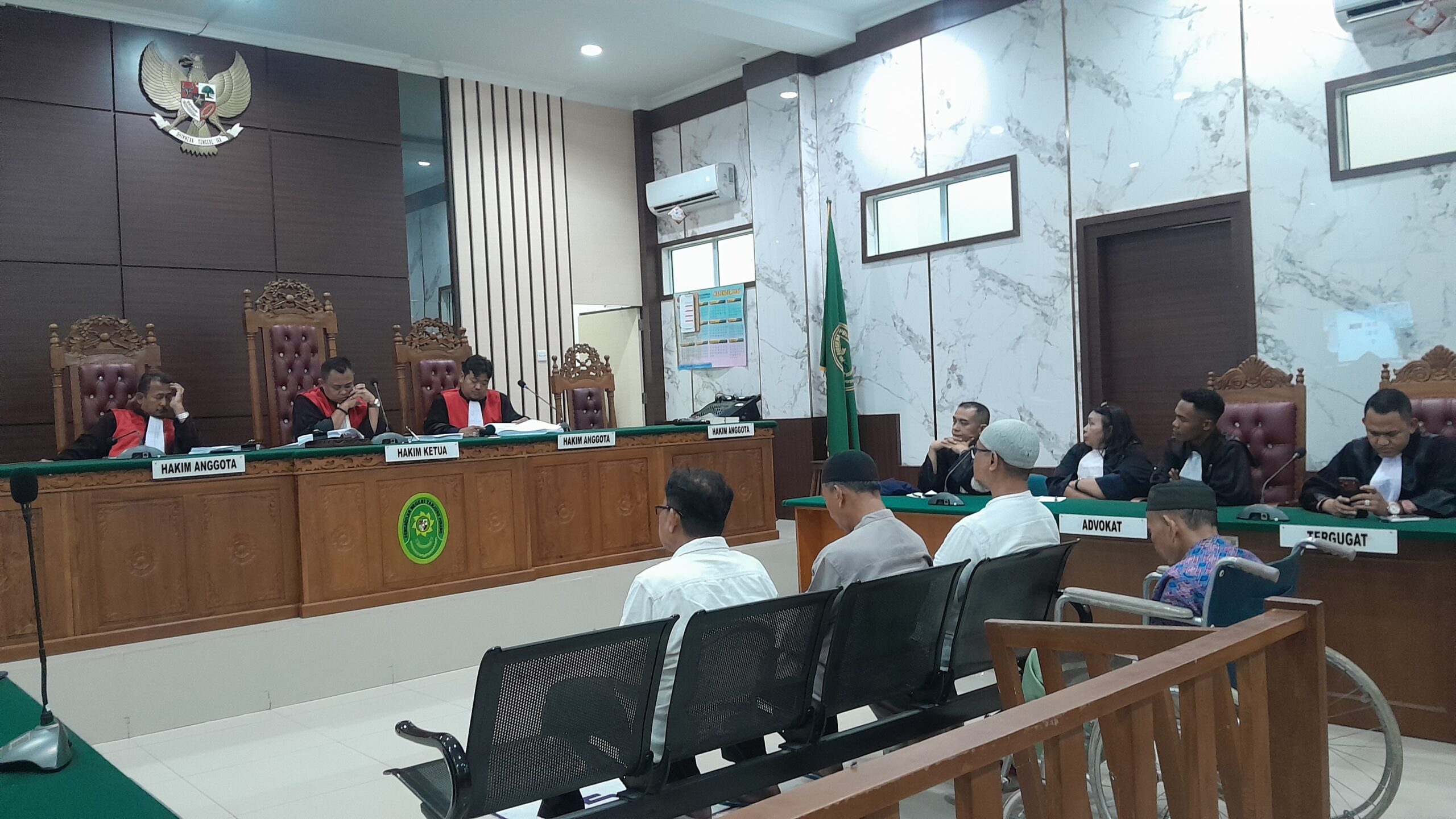 Suasana persidangan kasus korupsi penyimpangan penutupan asuransi aset PT Persero Batam pada PT Berdikari Insurance Cabang Batam periode 2012 hingga 2021. Foto: Rindu Sianipar